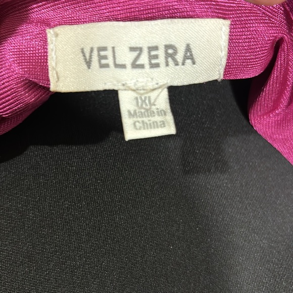 Multicolored Floral Long Sleeve V-Neck Maxi Dress - Picture 6 of 8